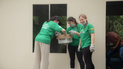 Community Service Opportunities Abroad for College Students: Build Homes, Schools, and Communities